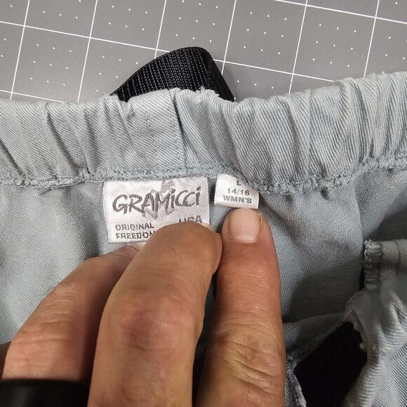 Gramicci Shorts Womens Large 34 Very Short Gray Climbing Hiking Outdoor Casual - Picture 4 of 9